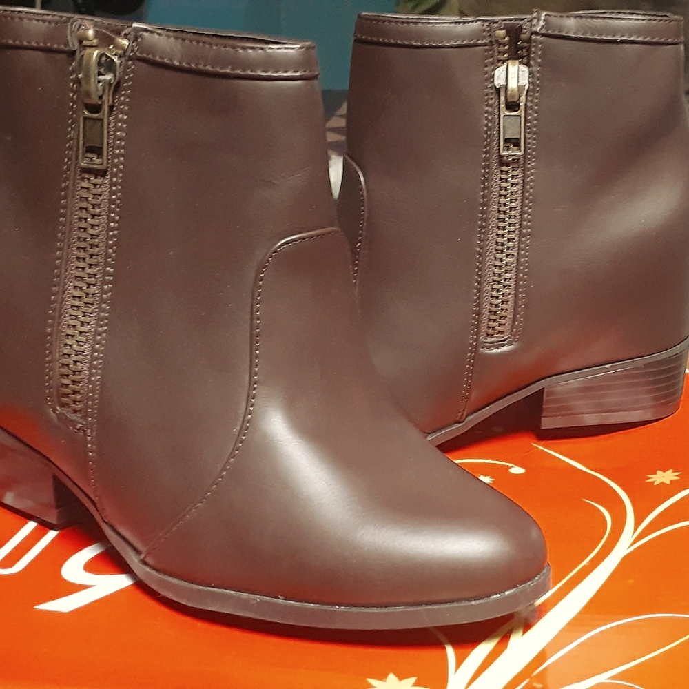 Women's Fall Booties - Size 7.5